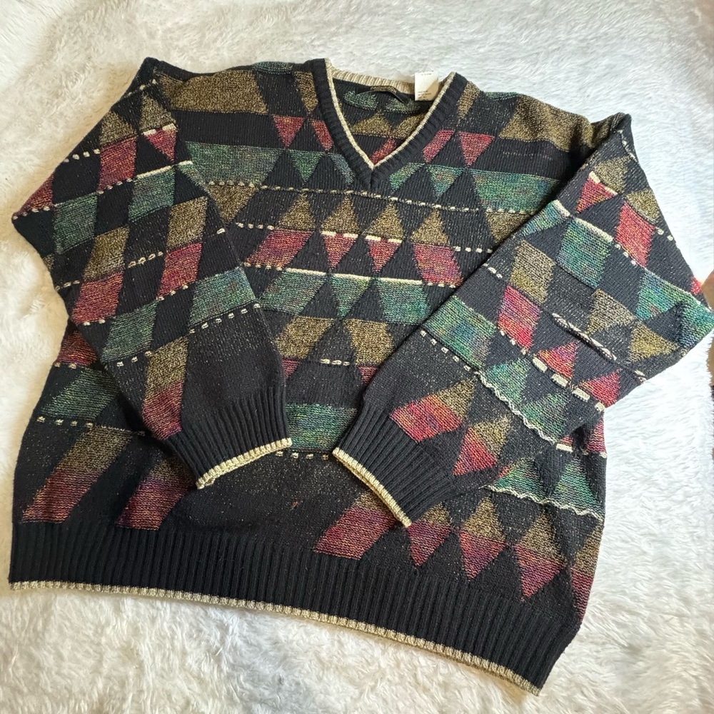 VTG Bachrach Mens Multicolor Geometric Knit Wool Blend Italy
Sweater Sz L V-Neck